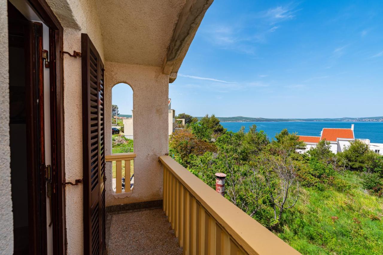 Apartment Sea And Mountain With Pool Novigrad  Exteriör bild
